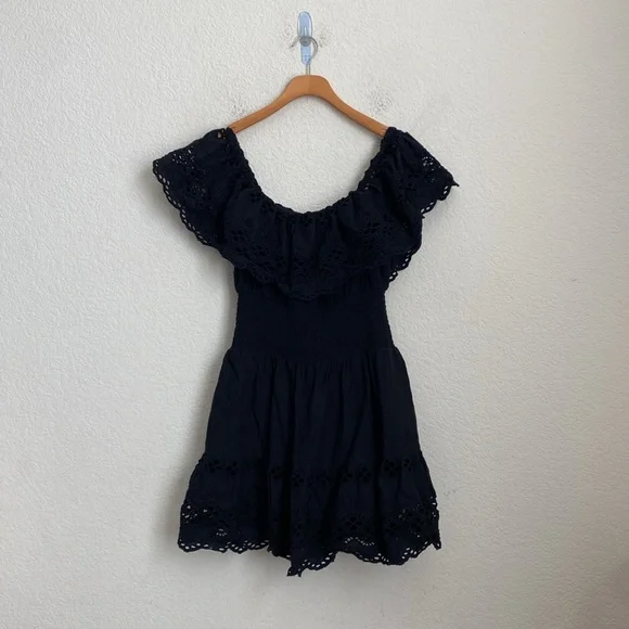 Lovers & Friends Black Dallas Eyelet Off The Shoulder Mini Dress Size s - Picture 9 of 9